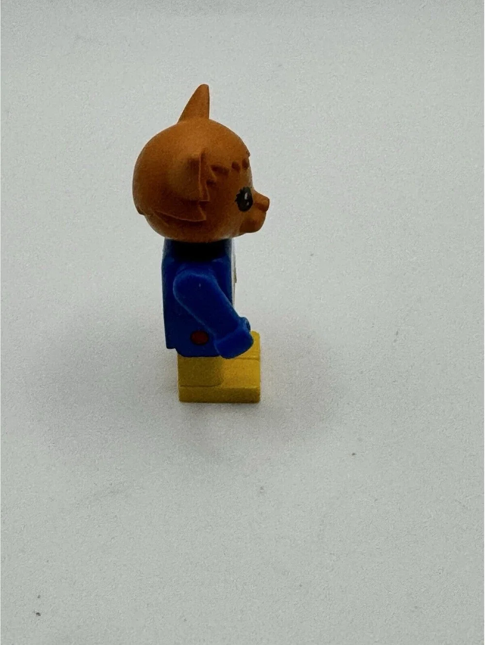 LEGO Fabuland Cat Figure 3637 Orange Head Blue Torso Yellow Legs Vintage 1980s
